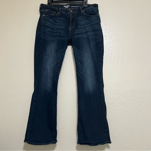 Women’s bootcut jeans - Picture 1 of 6